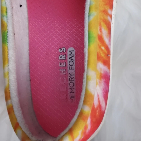 Skechers Tie Dye Slip on Sneakers 9.5‎ - Picture 8 of 8